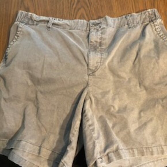 3 - Woman's Old Navy Shorts - Picture 5 of 5